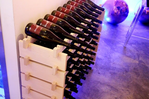 20251108-iwl6w 20251108-iwl6w