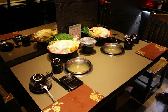 20251108-f9v82 20251108-f9v82