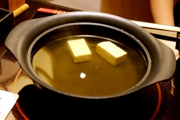 20251108-l7e6o 20251108-l7e6o