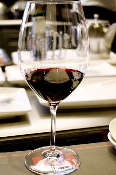 20251108-oiozb 20251108-oiozb