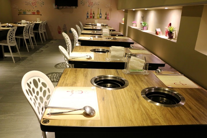 20251108-uu6nc 20251108-uu6nc