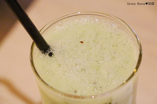 20251108-a03p8 20251108-a03p8