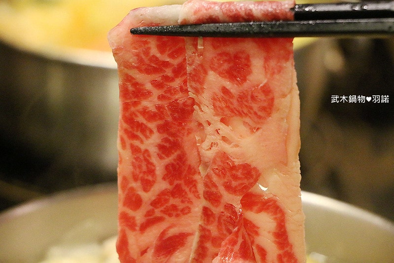 20251108-c4jez 20251108-c4jez