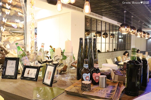 20251108-jc0z2 20251108-jc0z2