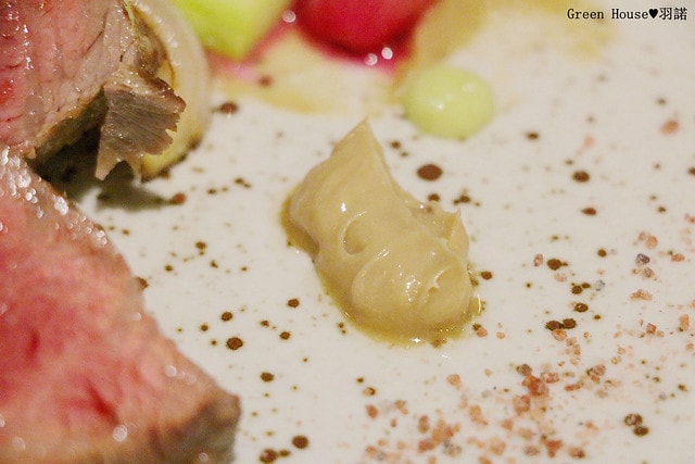 20251108-oxuxq 20251108-oxuxq