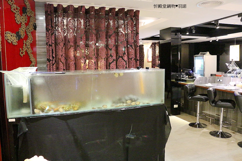 20251108-ytl3y 20251108-ytl3y