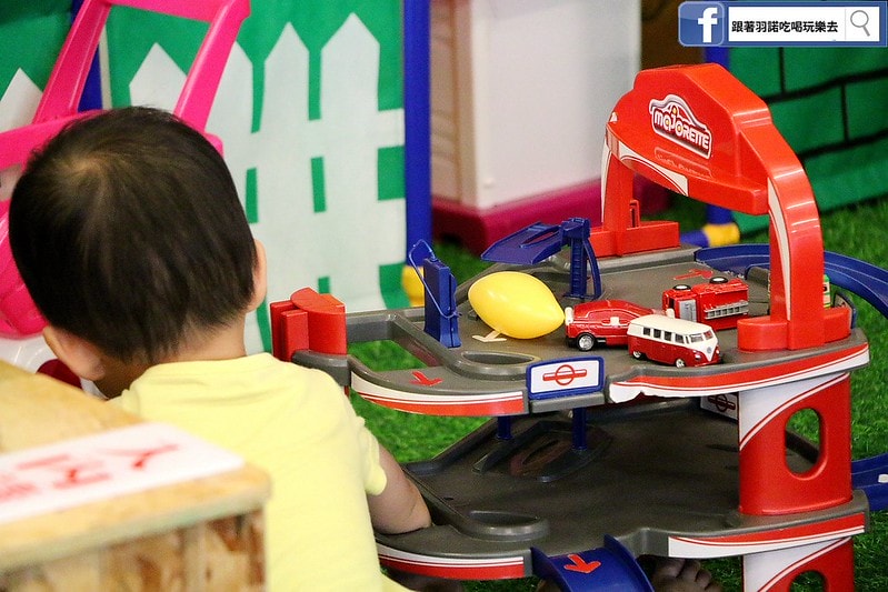 20251108-0qyph 20251108-0qyph