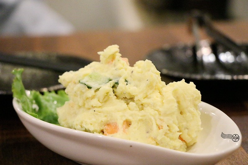 20251108-4v2jk 20251108-4v2jk