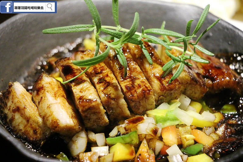 20251108-7yogp 20251108-7yogp