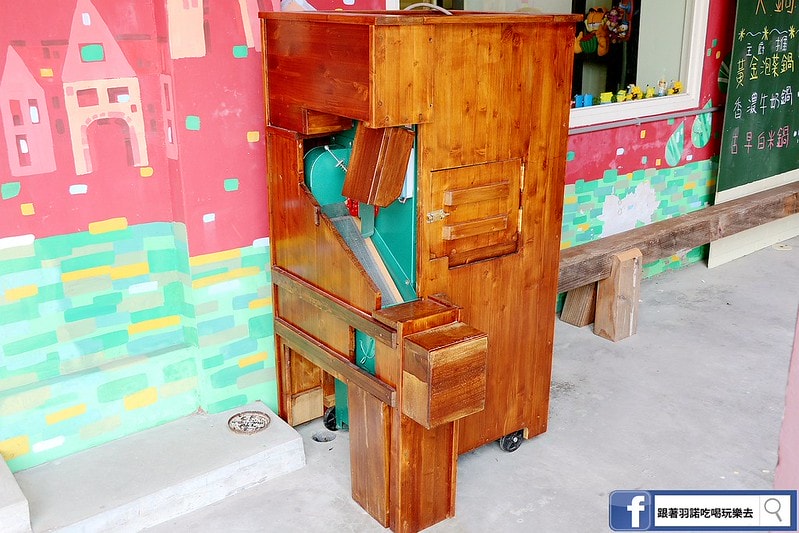 20251108-j6xwg 20251108-j6xwg