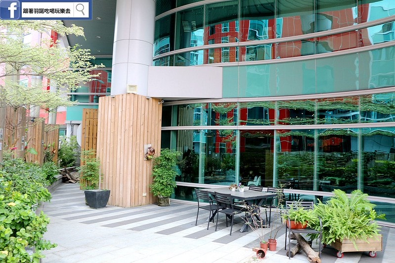 20251108-lu0dq 20251108-lu0dq