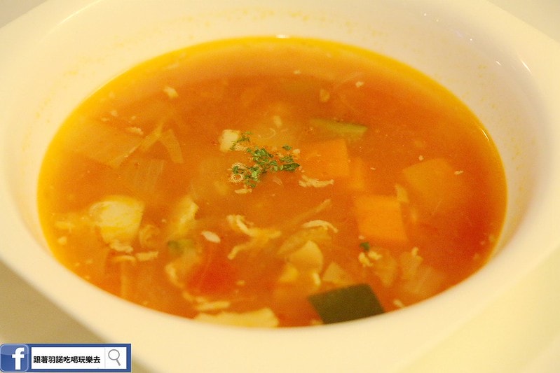 20251108-un824 20251108-un824