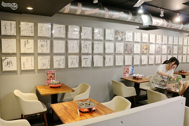 20251108-ywf0v 20251108-ywf0v