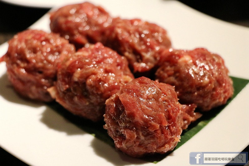 20251108-i16qk 20251108-i16qk