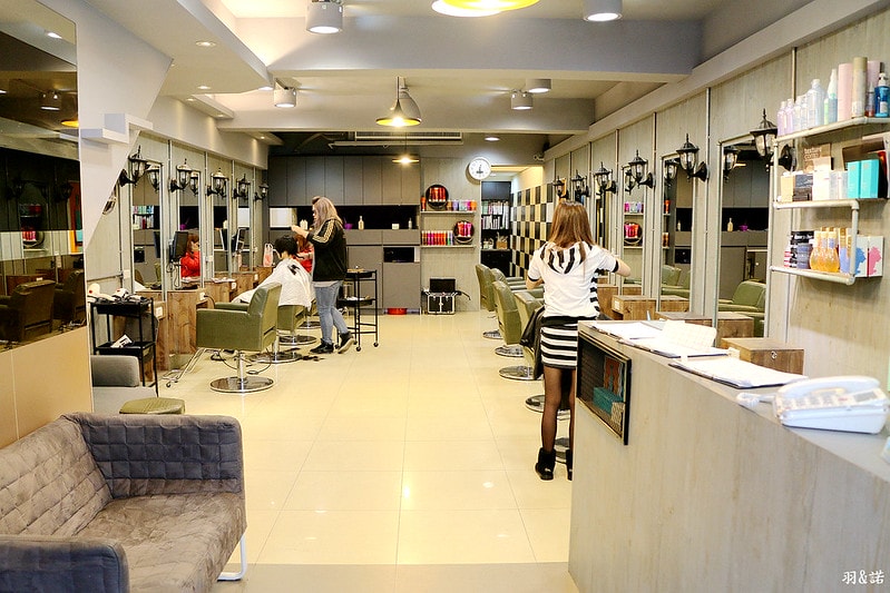 20251108-o0mo4 20251108-o0mo4