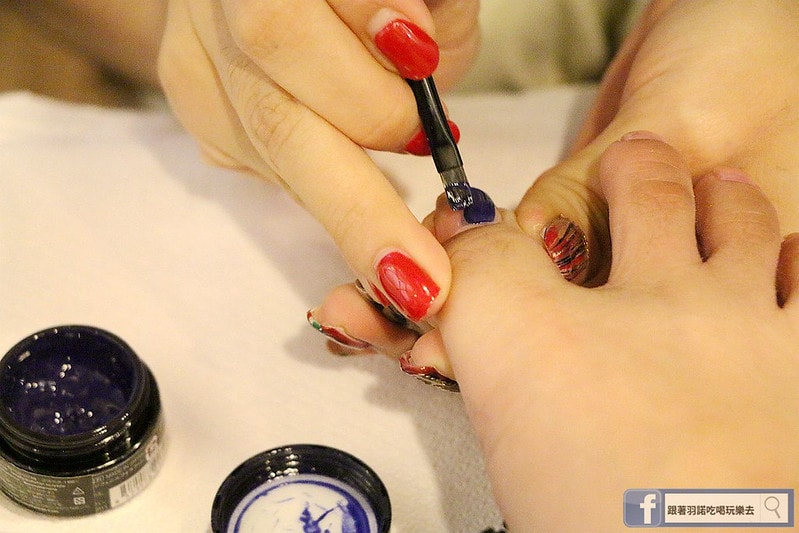 20251108-3237q 20251108-3237q