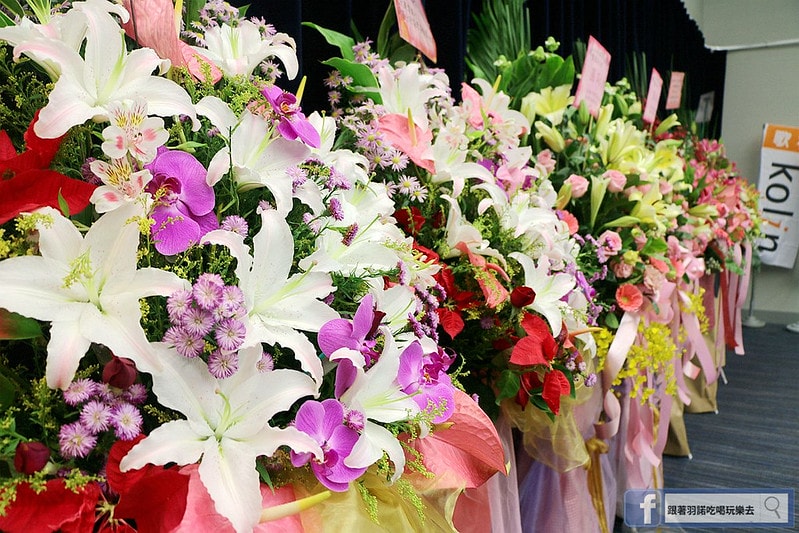 20251108-uwej6 20251108-uwej6