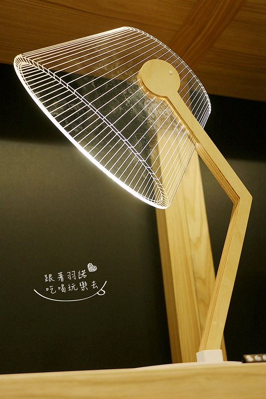 20251108-1e85o 20251108-1e85o