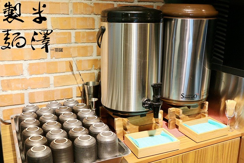 20251108-6v8e8 20251108-6v8e8