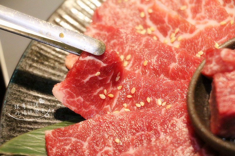 20251108-qvuyr 20251108-qvuyr