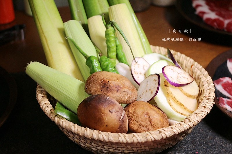 20251108-4b4zy 20251108-4b4zy