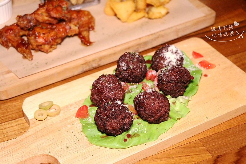 20251108-b8p3v 20251108-b8p3v