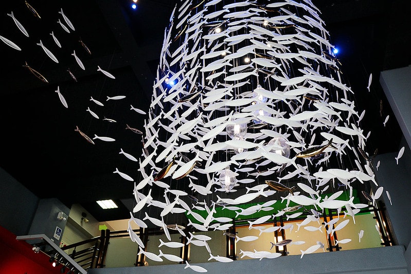 20251108-iymq8 20251108-iymq8