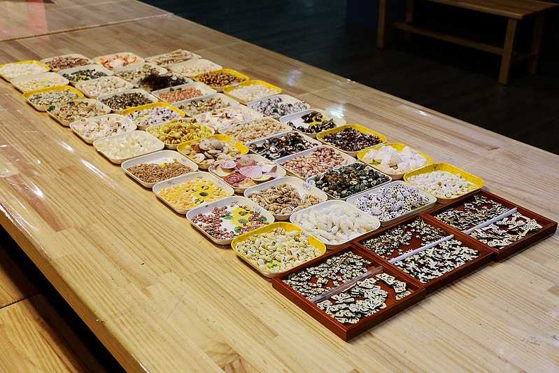 20251108-qtzla 20251108-qtzla