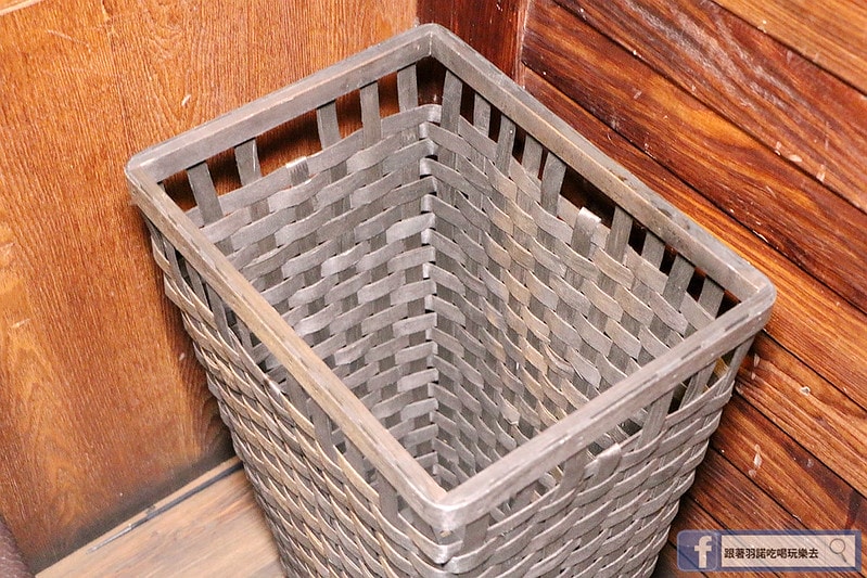 20251108-zde9f 20251108-zde9f