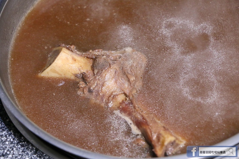 20251108-y433g 20251108-y433g