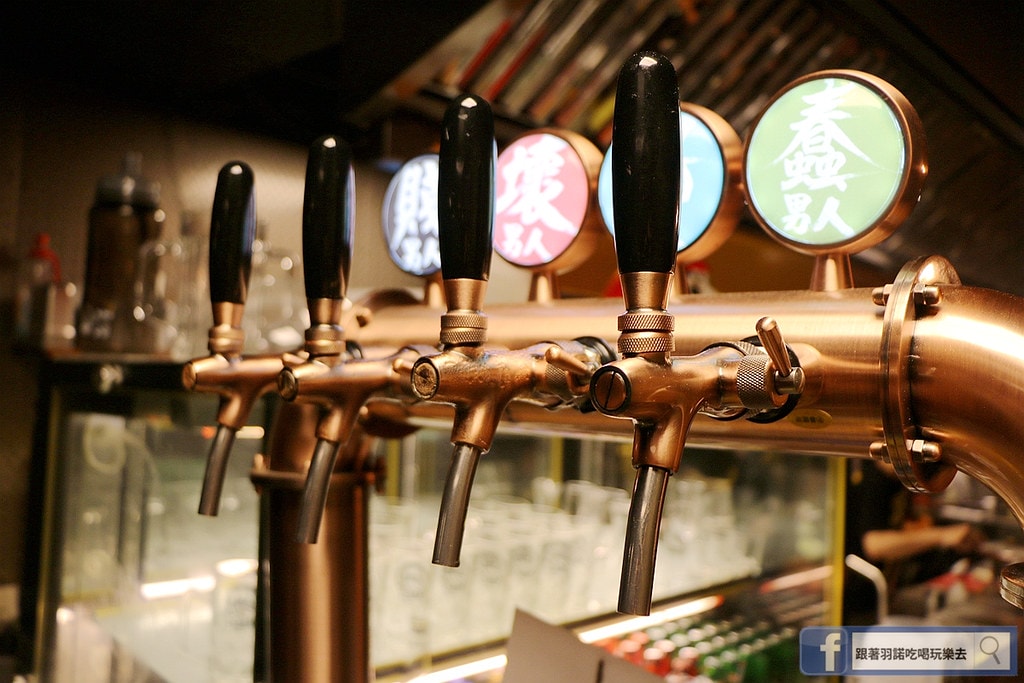 20251108-0j7wm 20251108-0j7wm