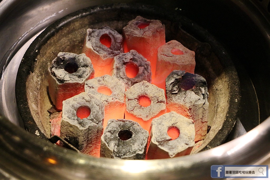 20251108-qwovy 20251108-qwovy