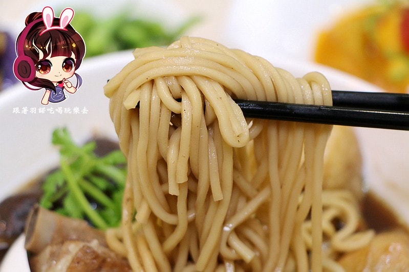 20251108-jy8ay 20251108-jy8ay