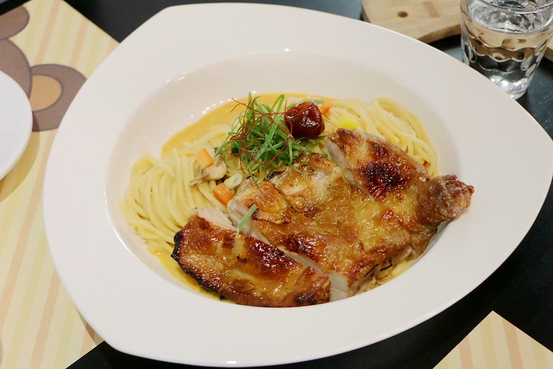 20251108-0ymb6 20251108-0ymb6