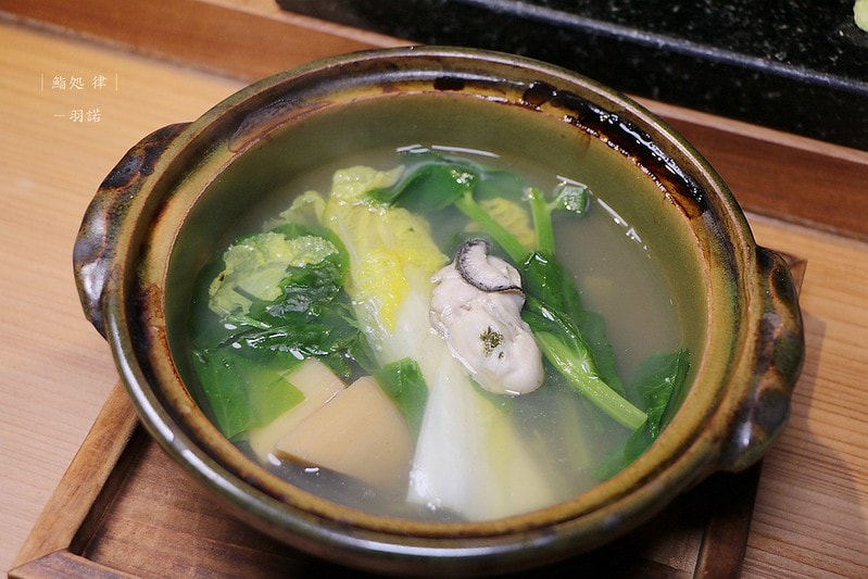 20251108-a6yn7 20251108-a6yn7