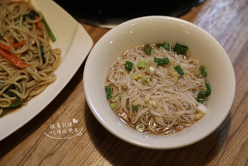 20251108-7jq2q 20251108-7jq2q