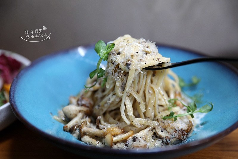 20251108-6wjgu 20251108-6wjgu