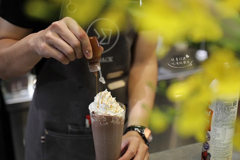 20251108-896eq 20251108-896eq