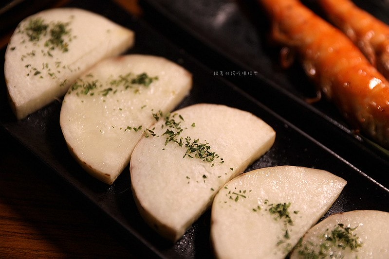 20251108-7bzpw 20251108-7bzpw