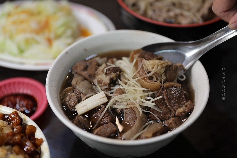 20251108-7uwzy 20251108-7uwzy