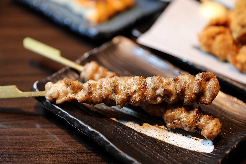 20251109-ua0y0 20251109-ua0y0