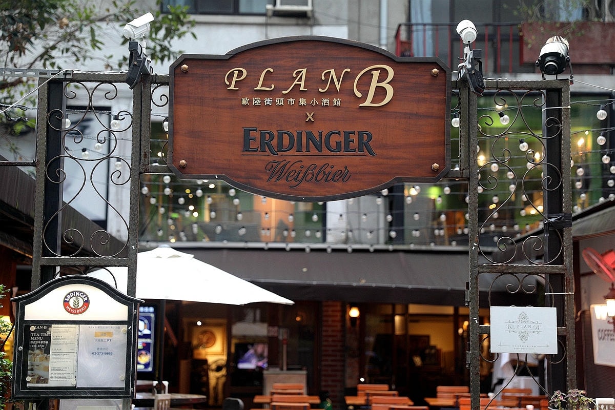 20251109-5wu5m 20251109-5wu5m