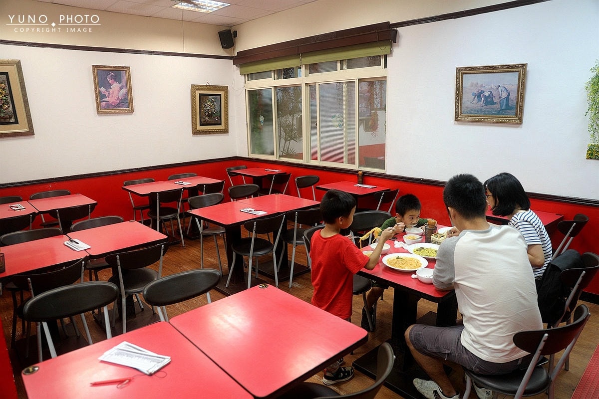 20251109-3p020 20251109-3p020