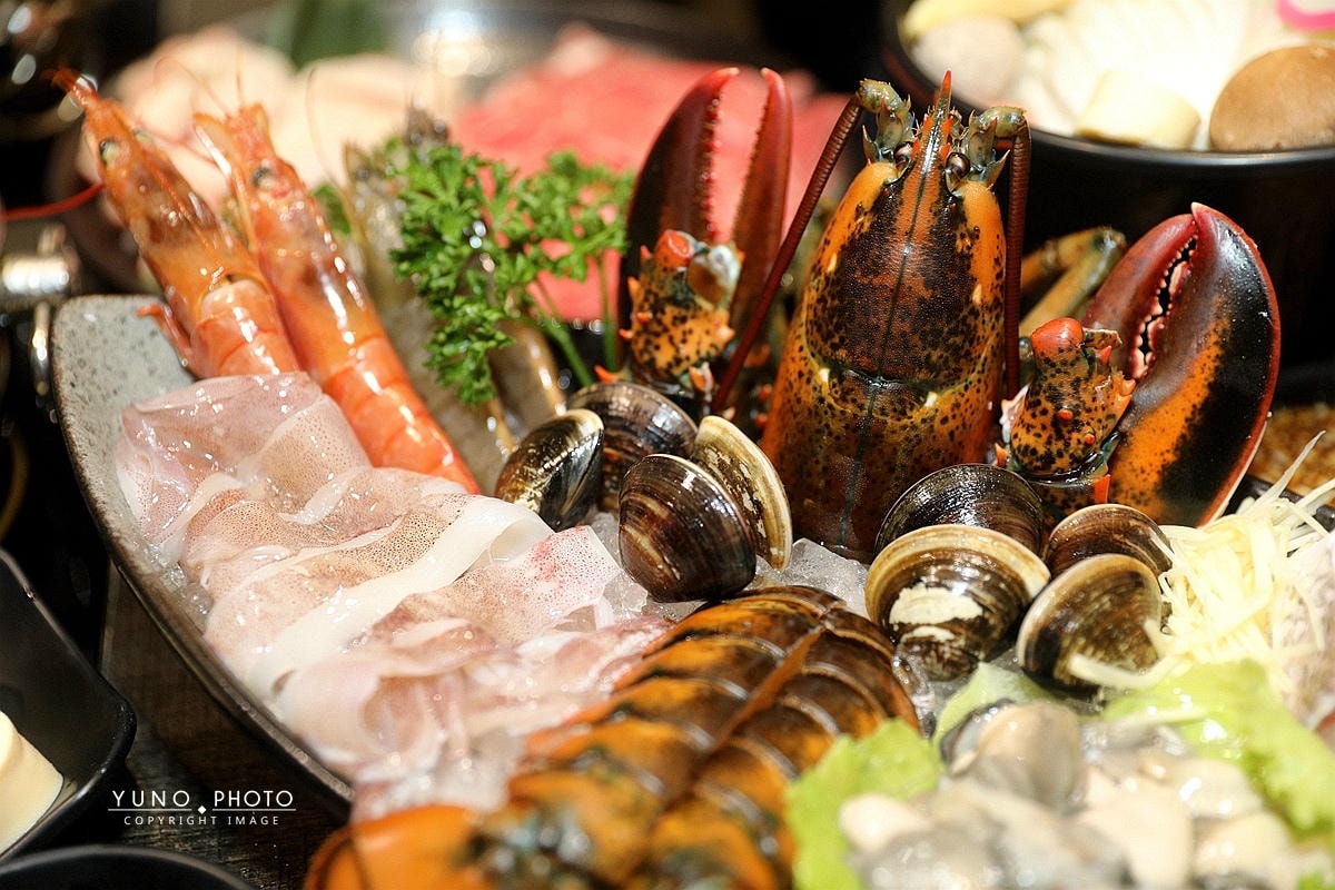 20251109-517r8 20251109-517r8