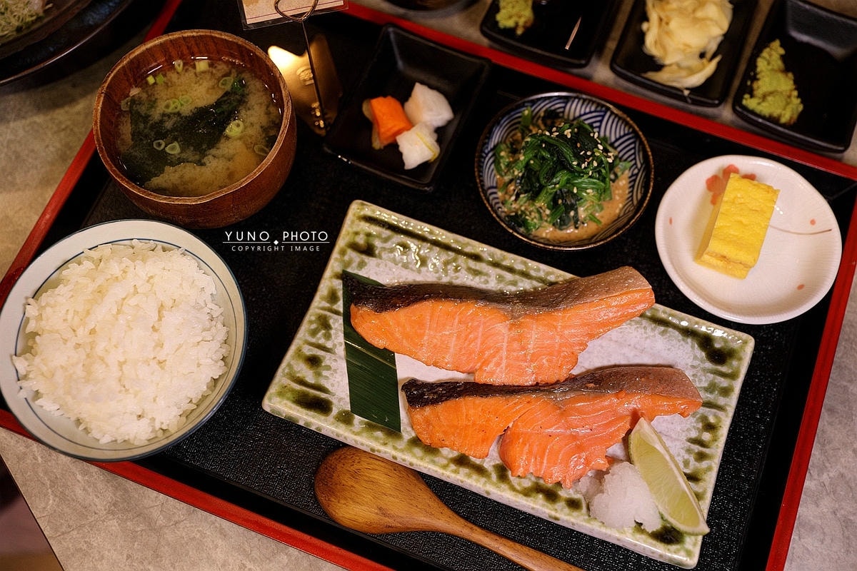 20251109-wy2kg 20251109-wy2kg