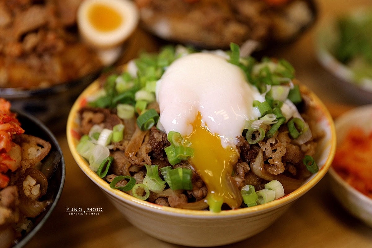 20251109-80uoe 20251109-80uoe