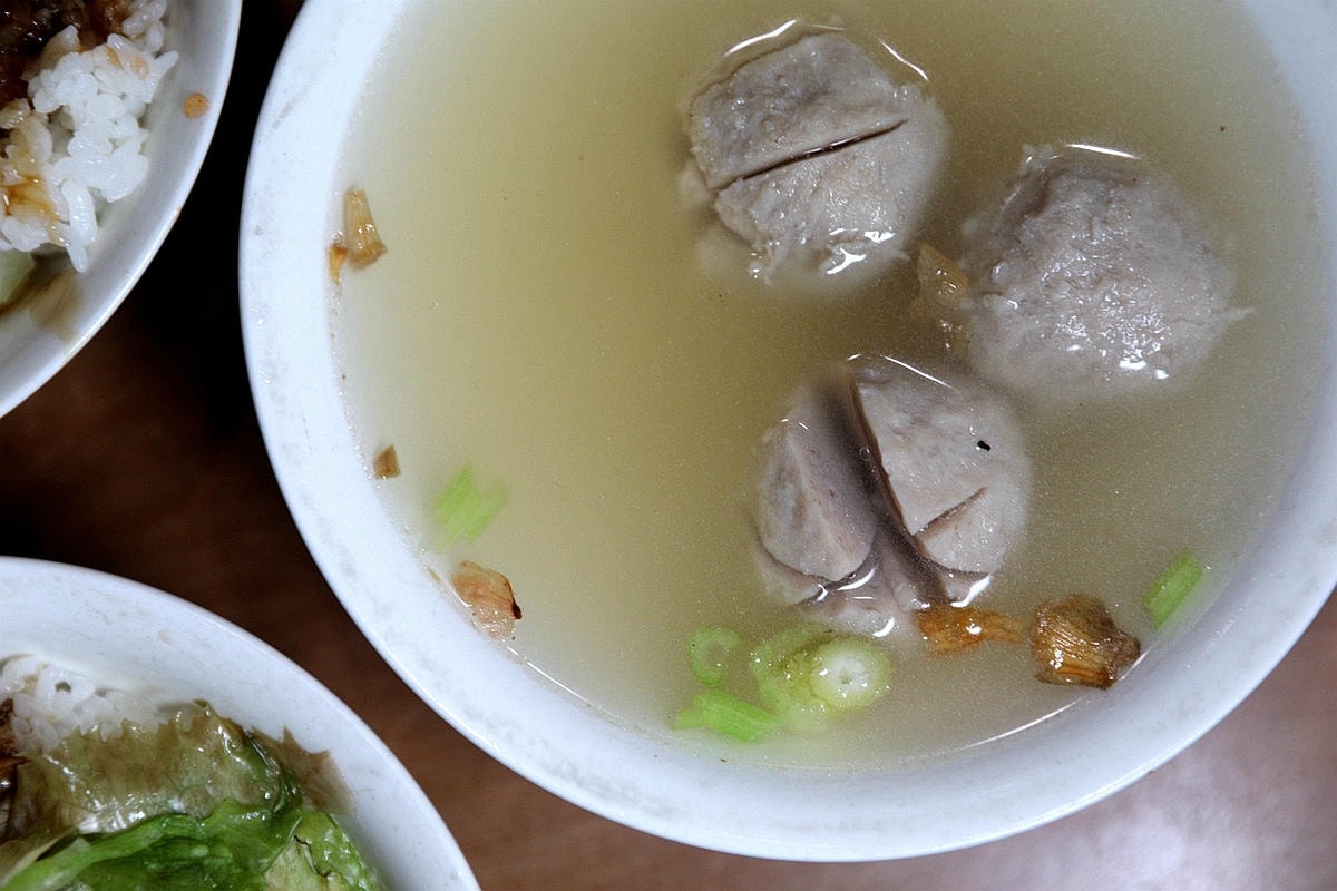 20251109-lkrqv 20251109-lkrqv