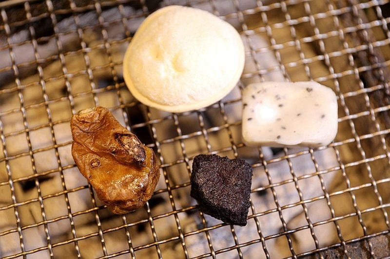 20251109-k8wlo 20251109-k8wlo