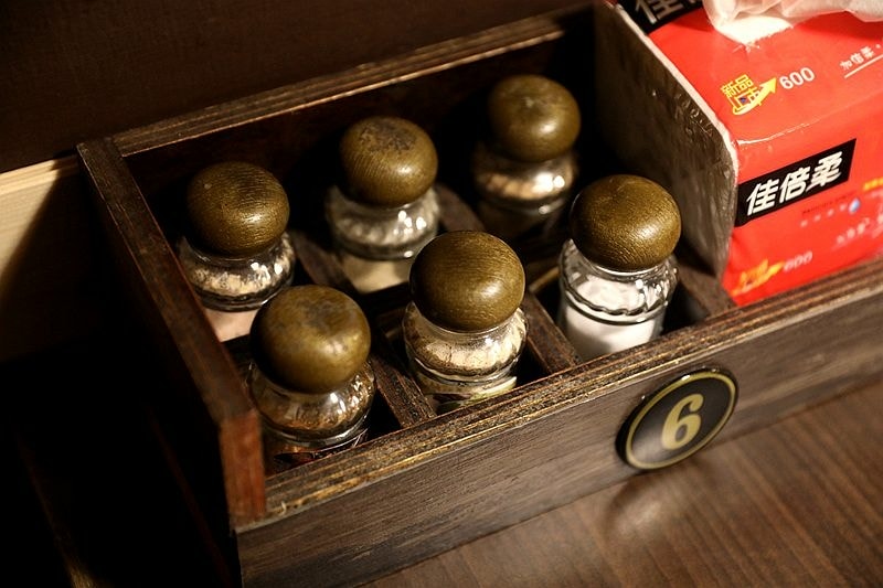 20251109-ozhy0 20251109-ozhy0