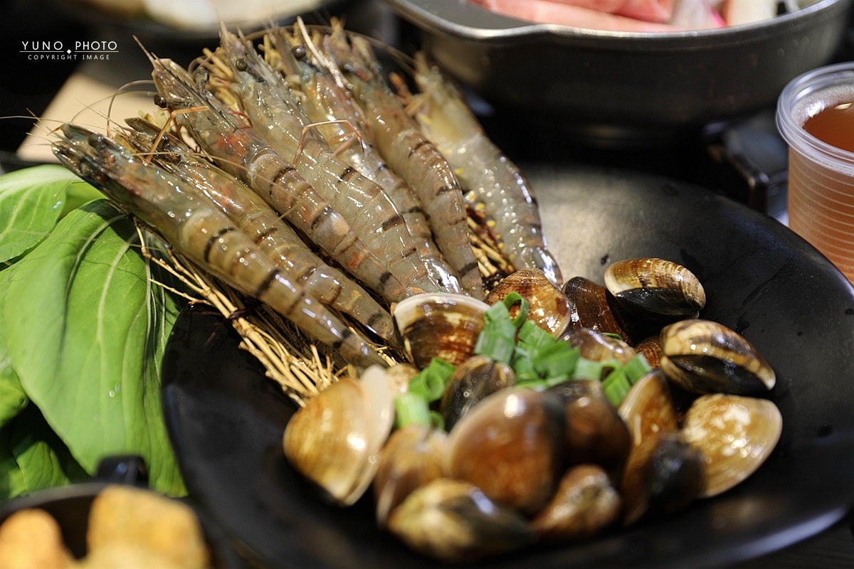 20251109-7phtr 20251109-7phtr